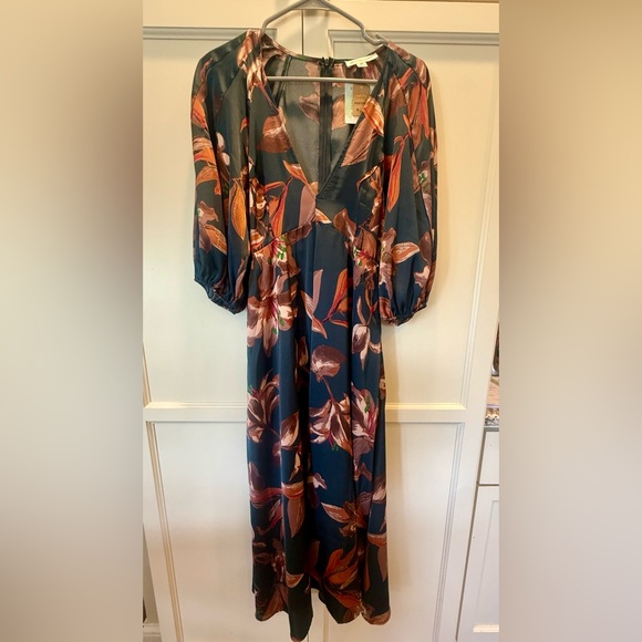 Chic Floral Midi Dress in Blue and Orange - Picture 1 of 4